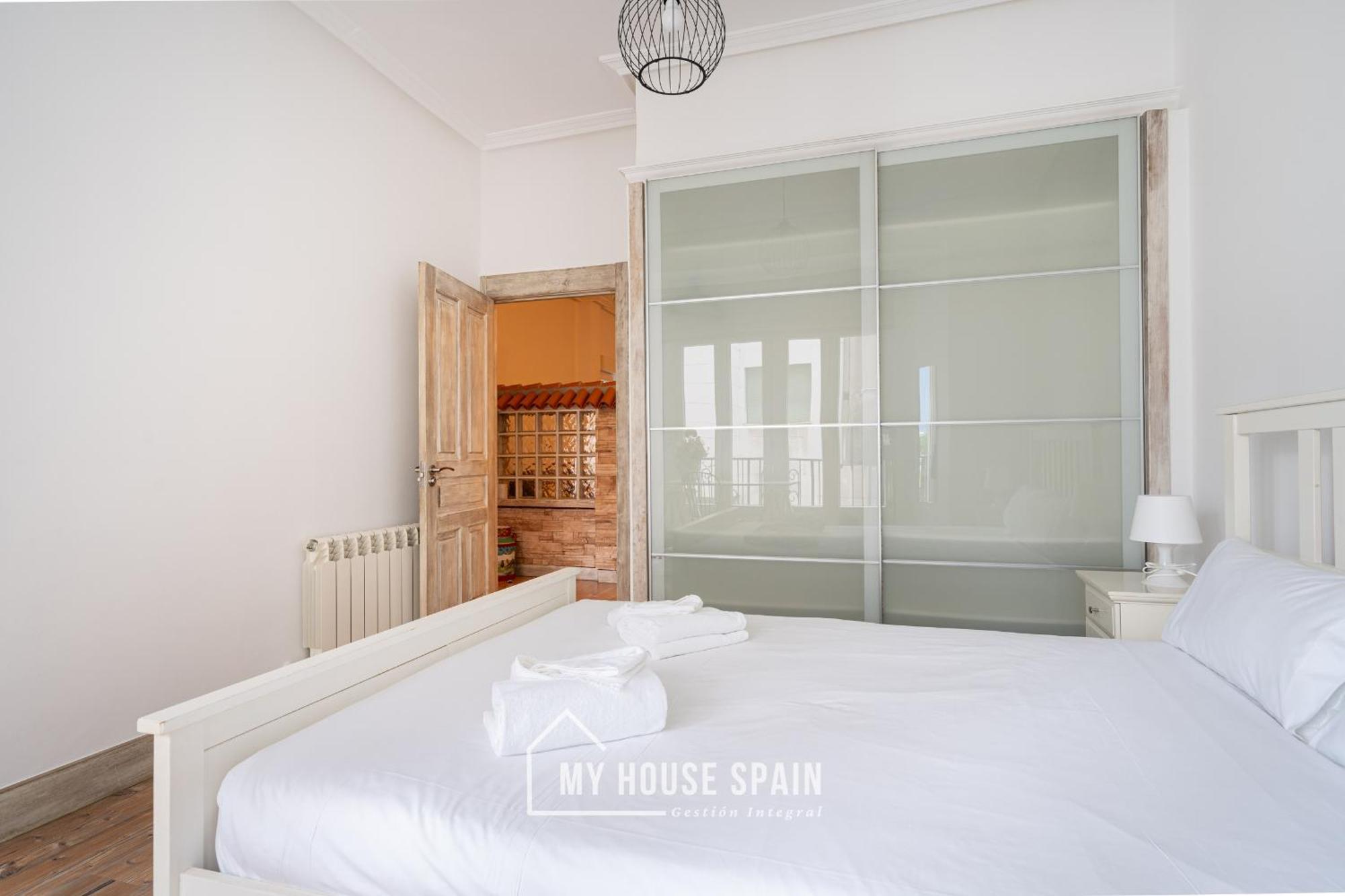 Myhousespain - Piso Reformado En El Centro Gijón Exteriör bild