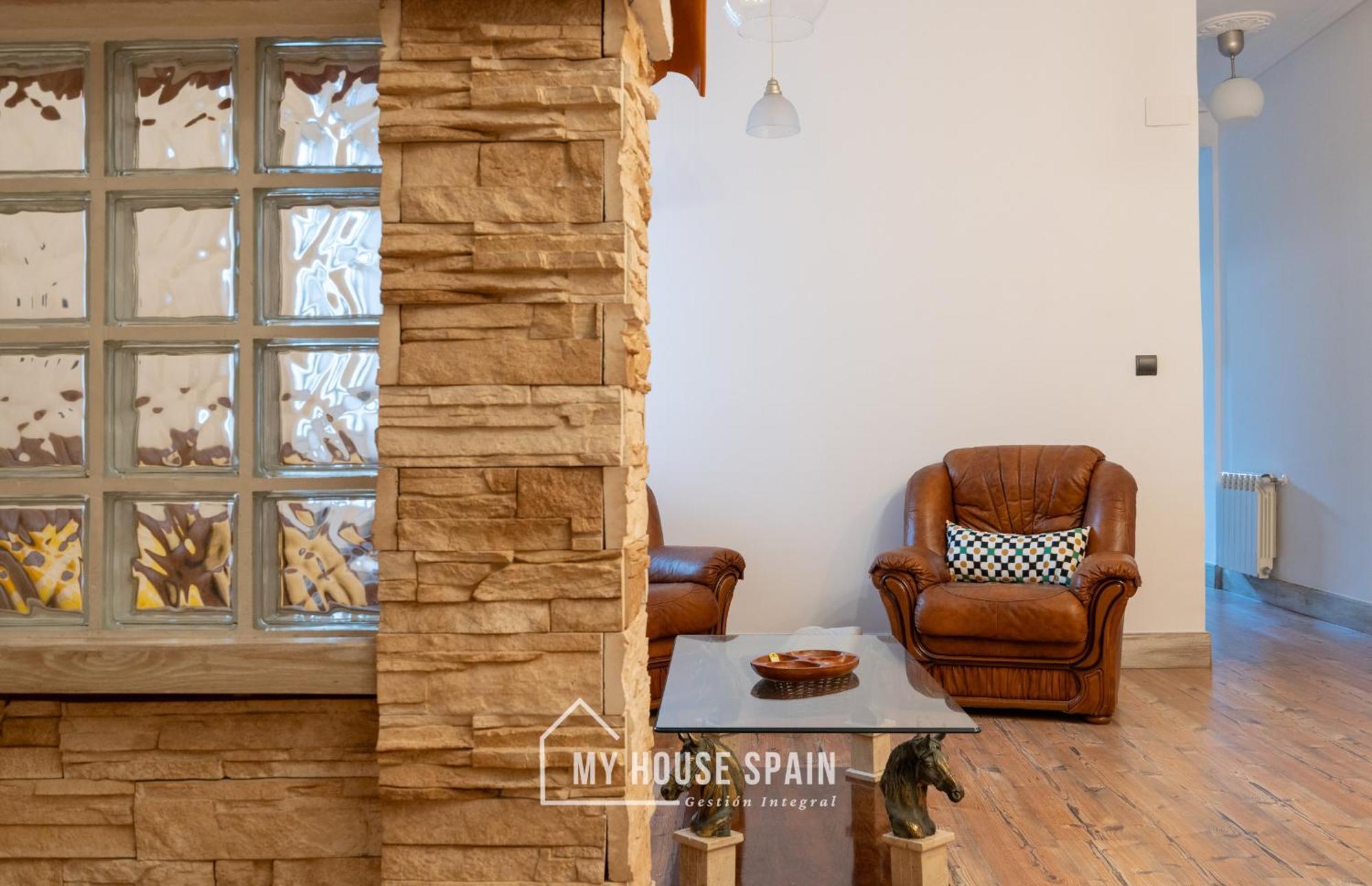 Myhousespain - Piso Reformado En El Centro Gijón Exteriör bild